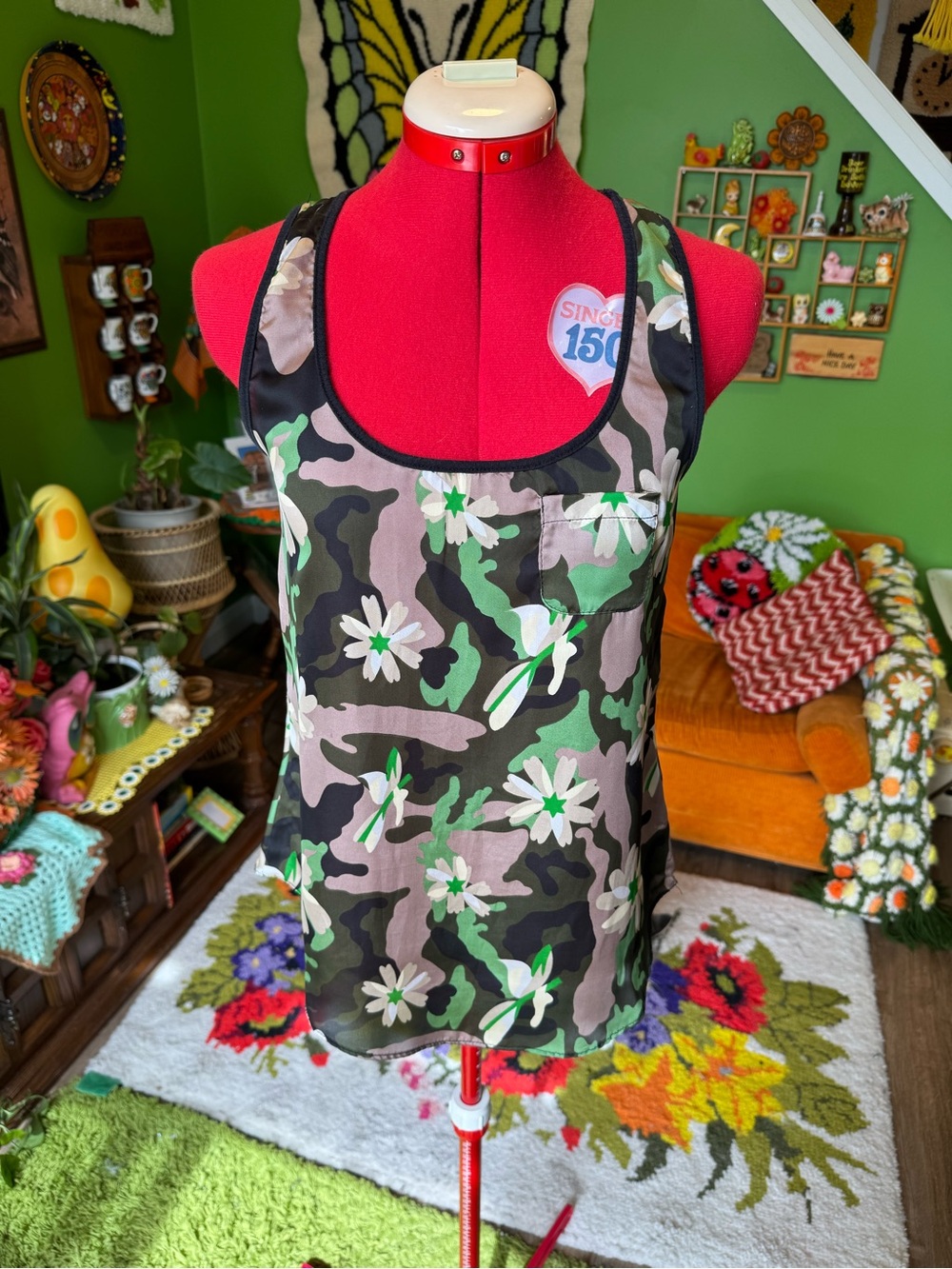 Vintage Y2K Floral Camo Scoop Neck Tank Top - Black & Green